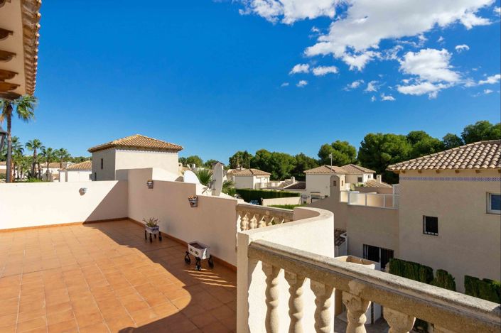 Image No.18-3 Bed Villa for sale