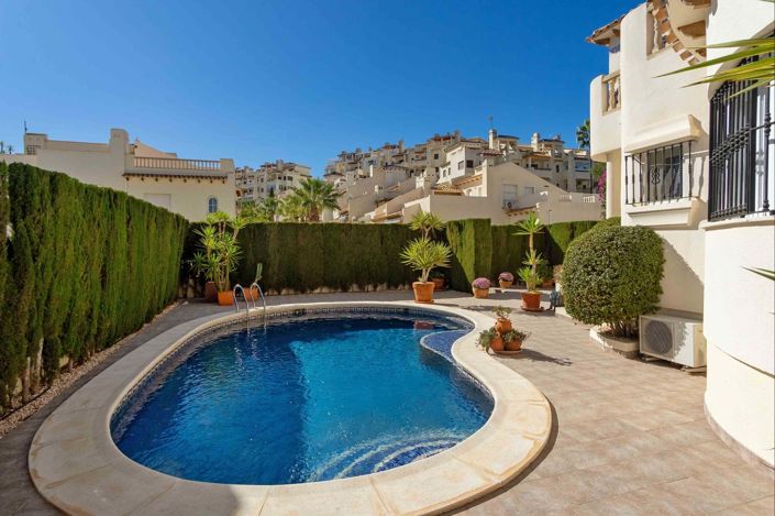 Image No.2-3 Bed Villa for sale