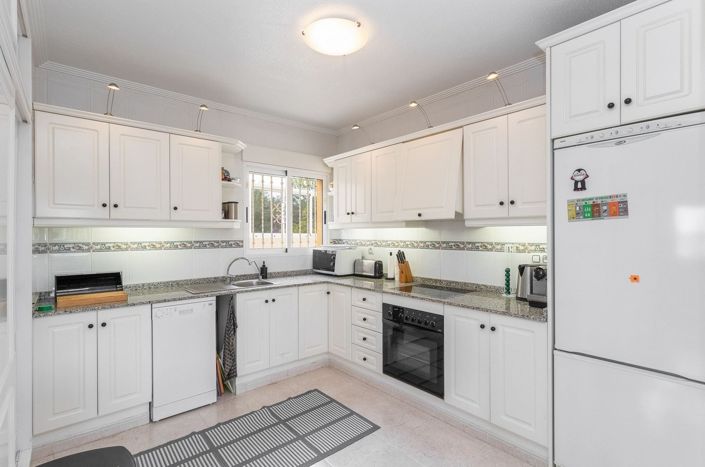 Image No.20-3 Bed Villa for sale