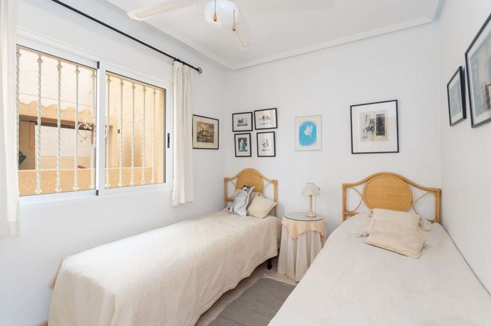 Image No.29-3 Bed Villa for sale