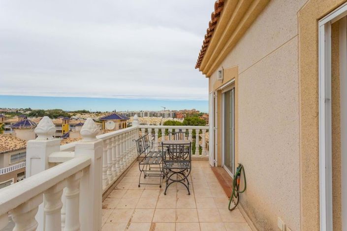 Image No.33-3 Bed Villa for sale