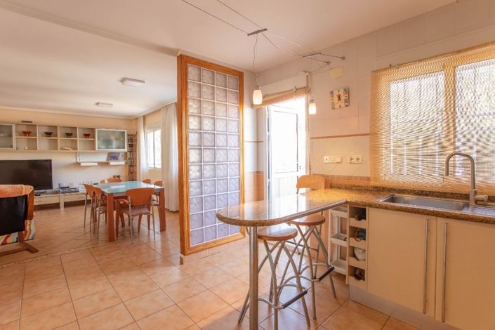 Image No.10-5 Bed Villa for sale