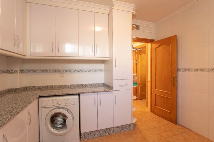 Image No.12-5 Bed Villa for sale