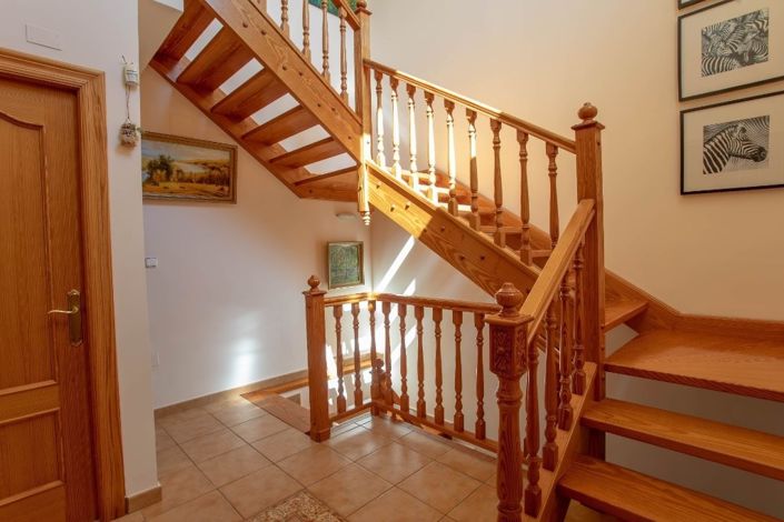 Image No.14-5 Bed Villa for sale