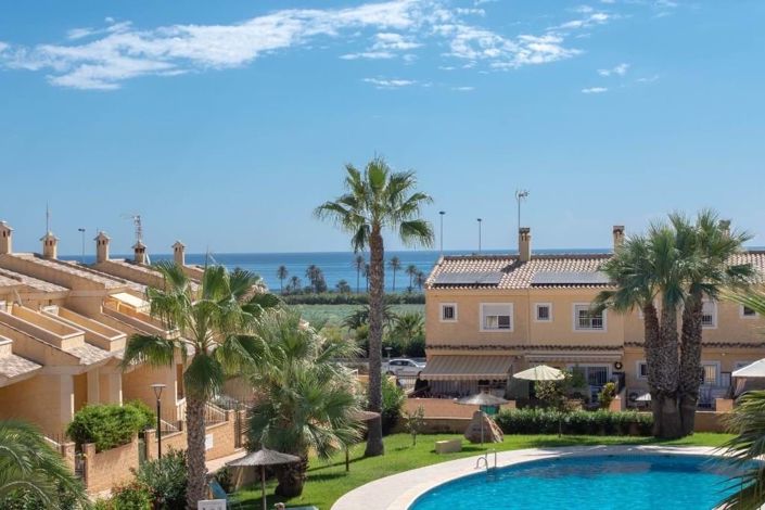 Image No.2-5 Bed Villa for sale