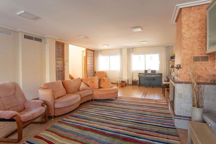 Image No.3-5 Bed Villa for sale