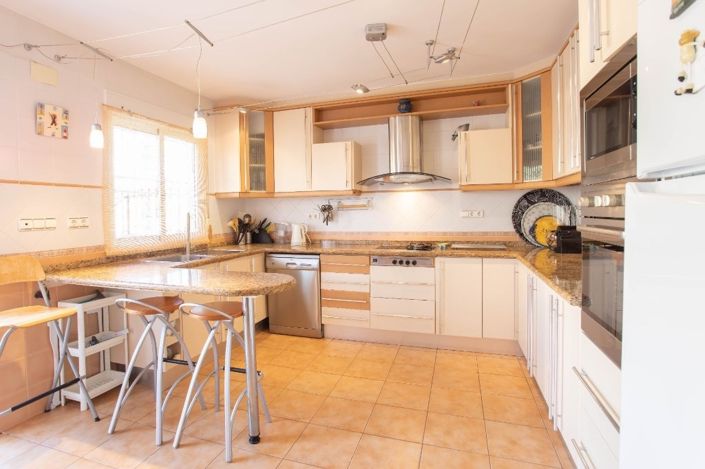 Image No.9-5 Bed Villa for sale