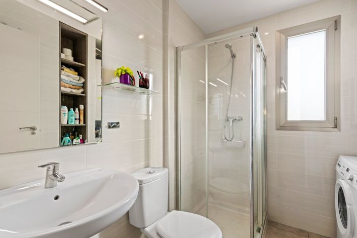 Image No.17-2 Bed Apartment for sale