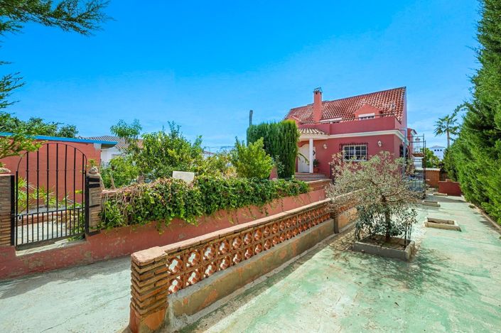 Image No.24-8 Bed Villa for sale