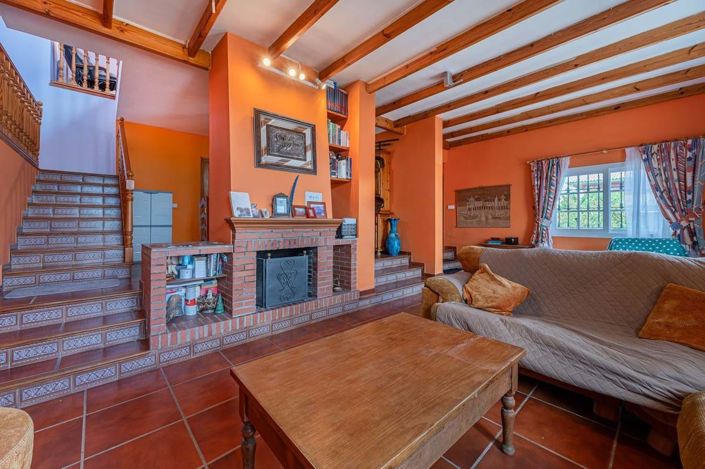 Image No.8-8 Bed Villa for sale