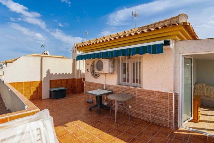 Image No.19-3 Bed Villa for sale