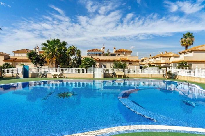 Image No.26-3 Bed Villa for sale