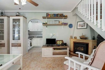 1447-475710-78d1f4f8b6655591b02d22fabb36a692d