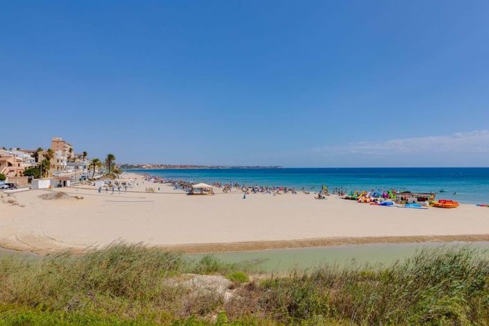 Image No.20-3 Bed Apartment for sale