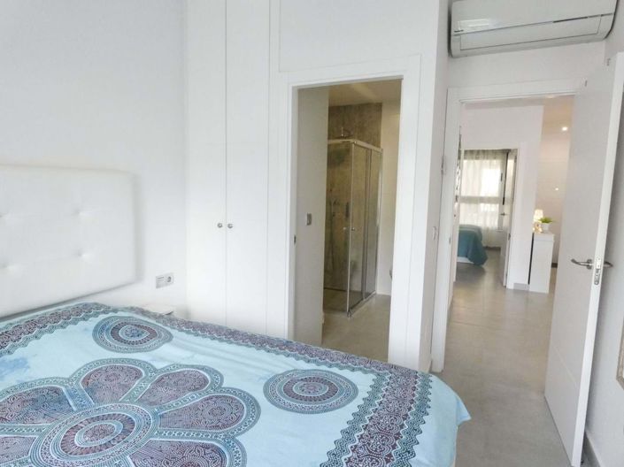 Image No.15-2 Bed Apartment for sale