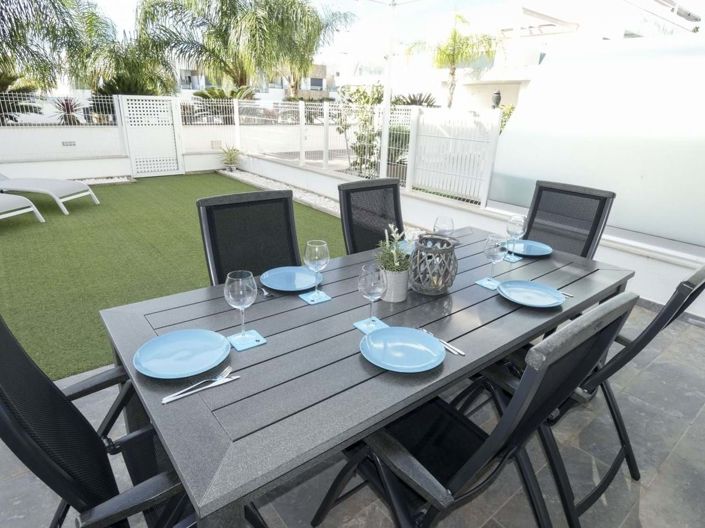 Image No.21-2 Bed Apartment for sale