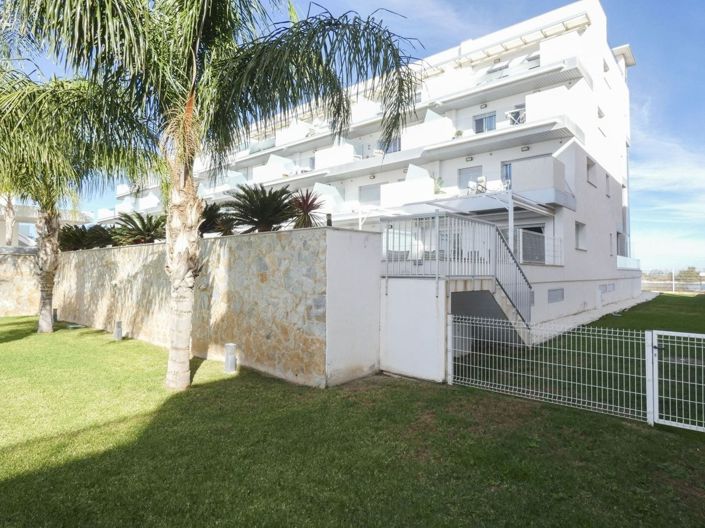 Image No.25-2 Bed Apartment for sale