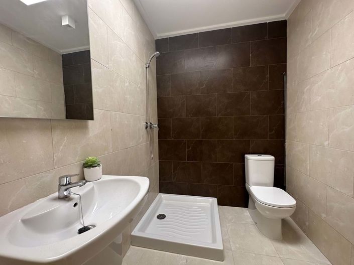 Image No.16-3 Bed Townhouse for sale