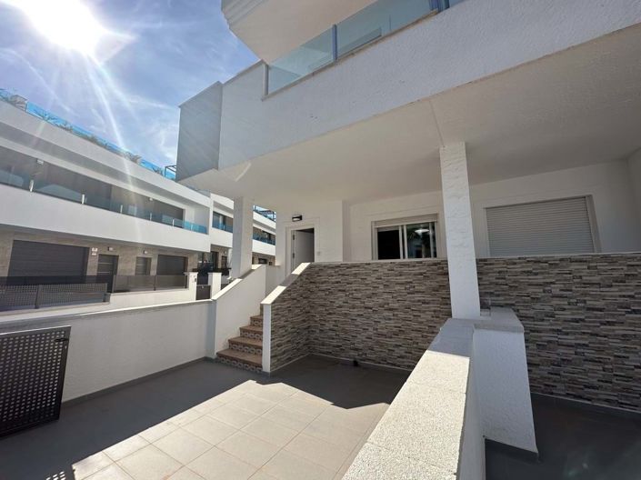 Image No.2-3 Bed Townhouse for sale