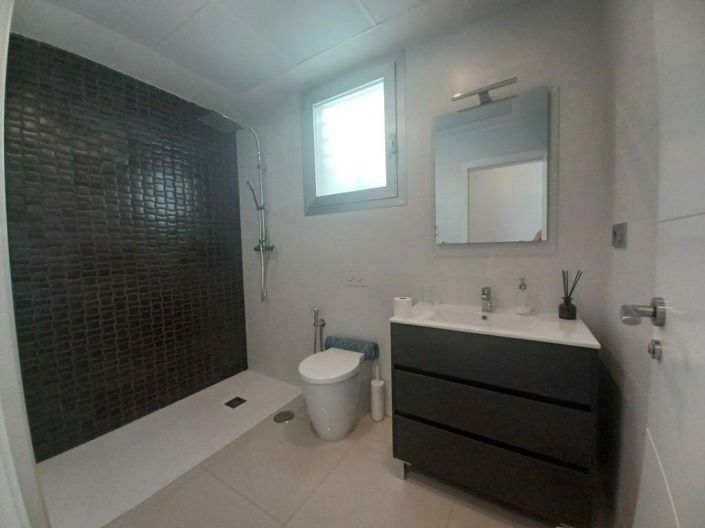 Image No.12-3 Bed Villa for sale