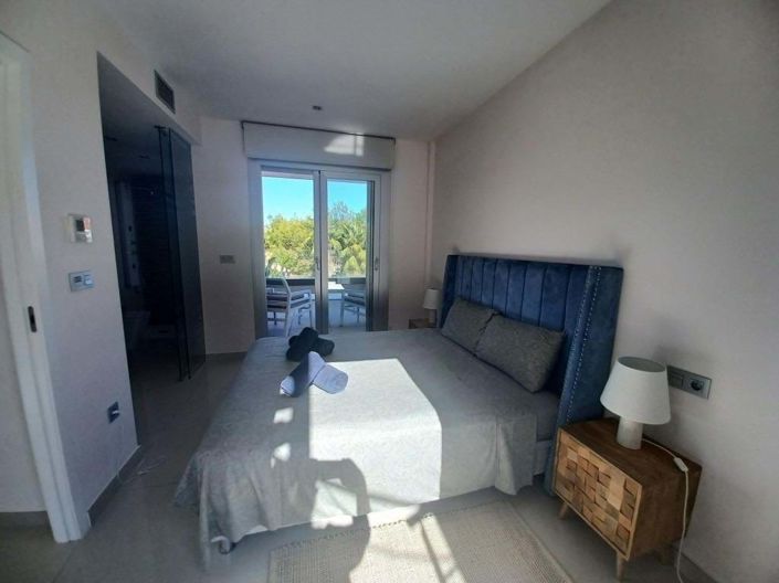 Image No.21-3 Bed Villa for sale