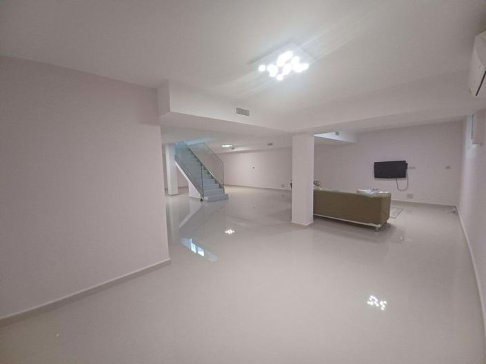 Image No.7-3 Bed Villa for sale