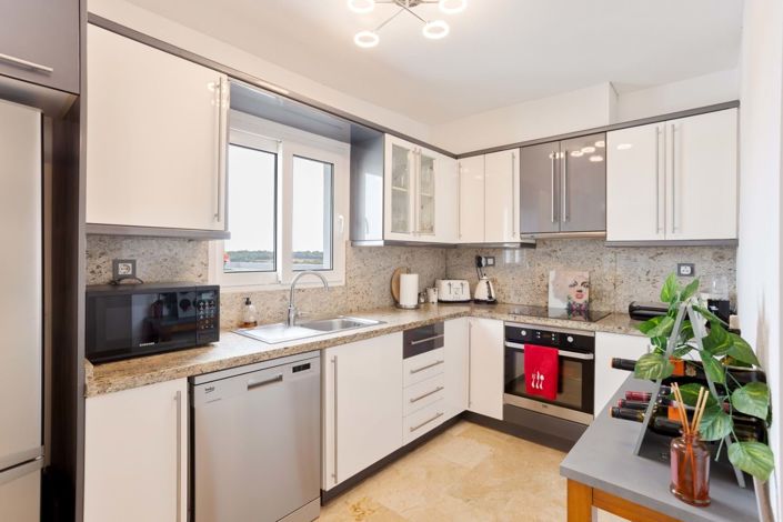 Image No.19-3 Bed Villa for sale