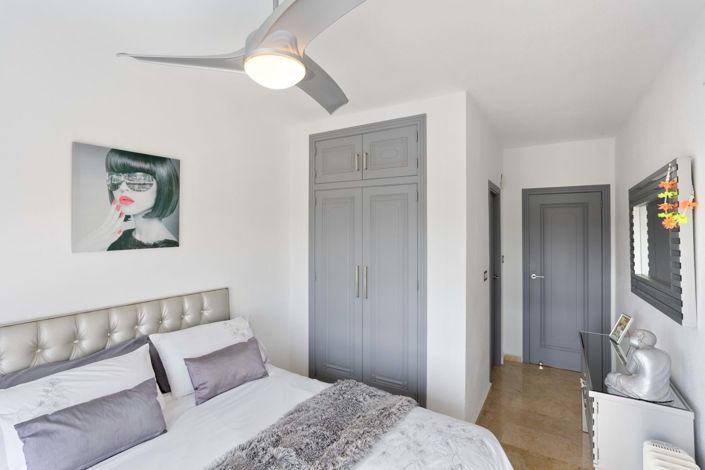 Image No.29-3 Bed Villa for sale