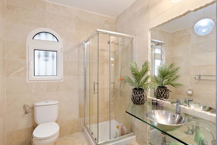 Image No.30-3 Bed Villa for sale