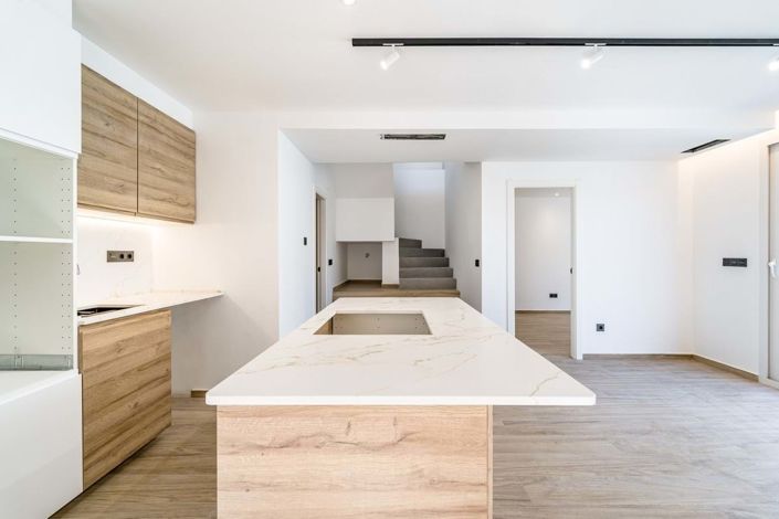 Image No.10-4 Bed Villa for sale