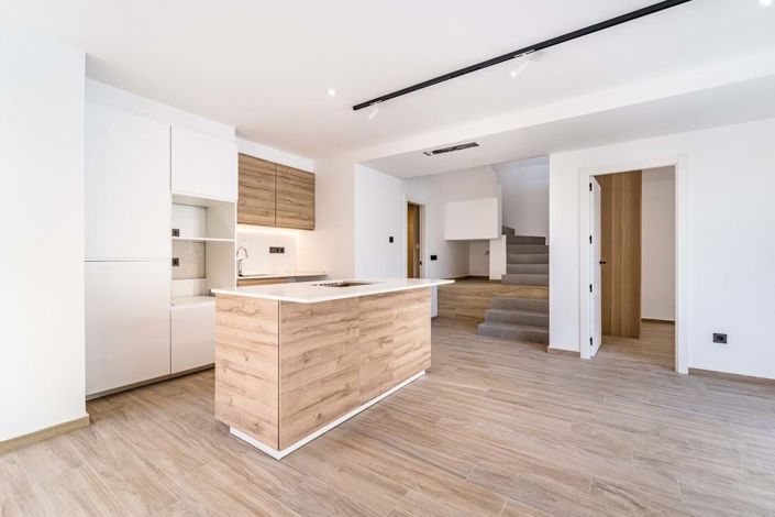 Image No.12-4 Bed Villa for sale