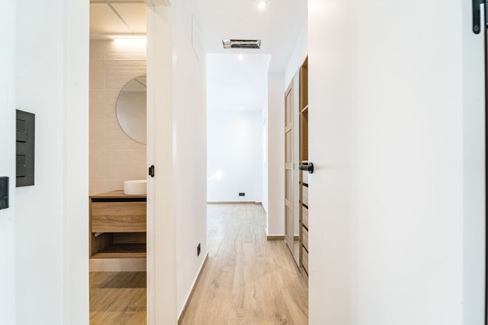 Image No.26-4 Bed Villa for sale