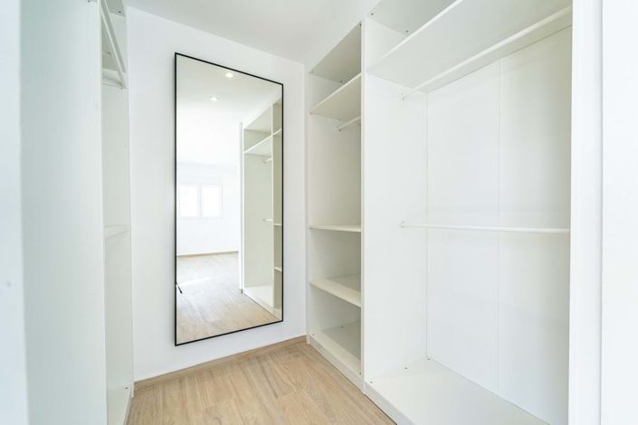 Image No.33-4 Bed Villa for sale