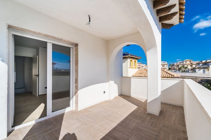 Image No.36-4 Bed Villa for sale