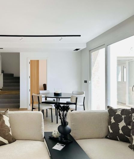 Image No.8-4 Bed Villa for sale