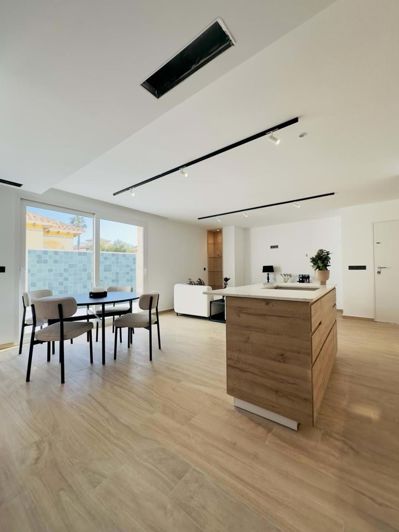 Image No.9-4 Bed Villa for sale