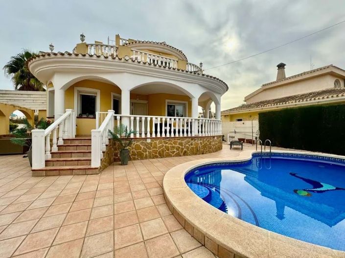 Image No.1-Villa de 4 chambres à vendre à Mar De Cristal
