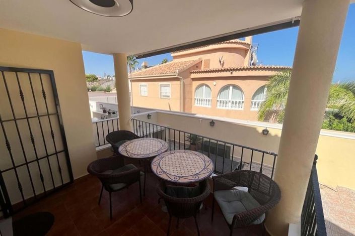 Image No.3-3 Bed Townhouse for sale