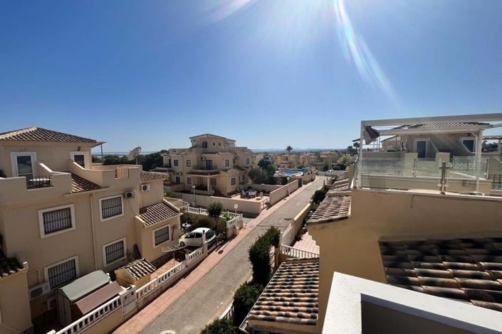 Image No.4-3 Bed Townhouse for sale