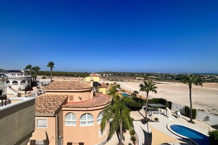 Image No.5-3 Bed Townhouse for sale