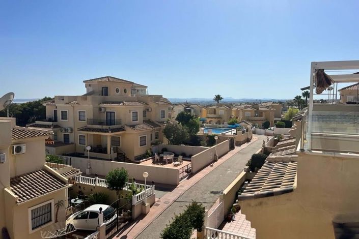 Image No.6-3 Bed Townhouse for sale