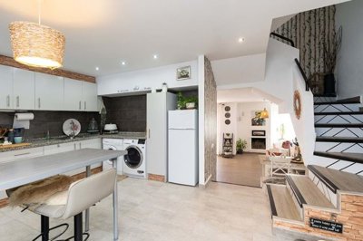 1447-488668-78d1f4f8b6655591b02d22fabb36a692d