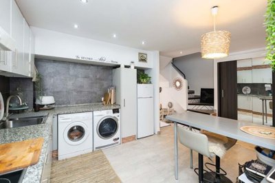 1447-488668-78d1f4f8b6655591b02d22fabb36a692d