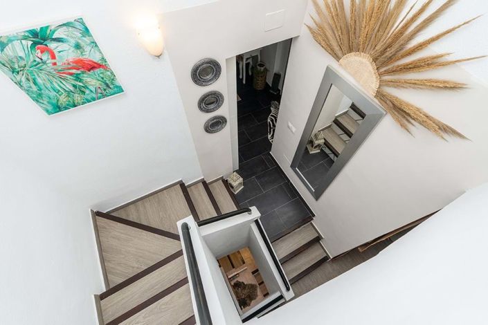 Image No.15-3 Bed Townhouse for sale