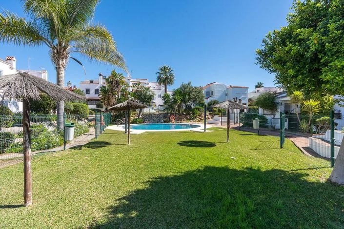 Image No.27-3 Bed Townhouse for sale