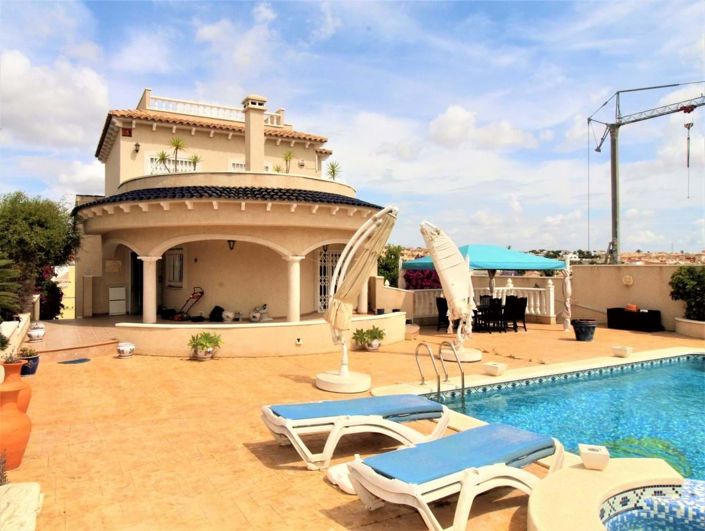 Image No.2-3 Bed Villa for sale