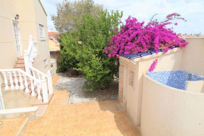 Image No.6-3 Bed Villa for sale