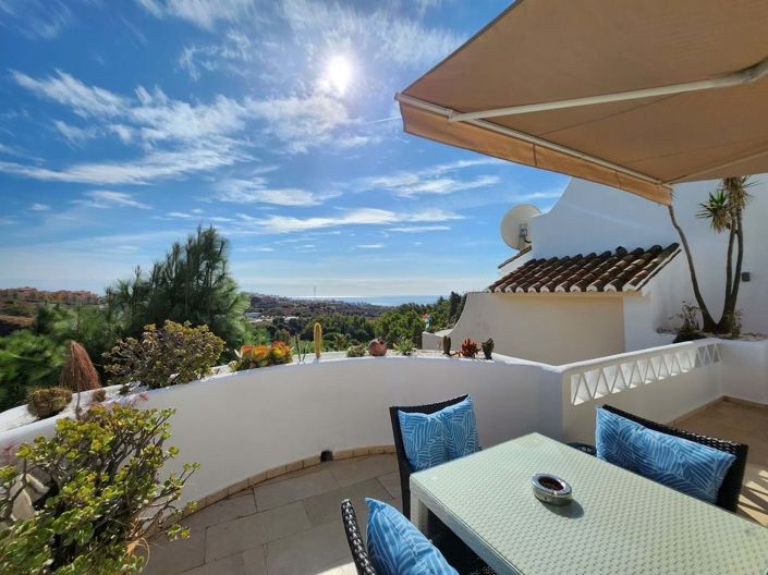 Image No.1-3 Bed Townhouse for sale
