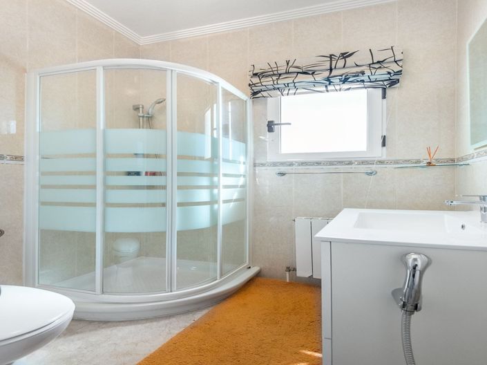 Image No.12-5 Bed Villa for sale