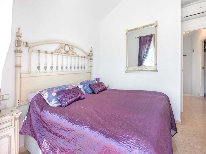 Image No.20-5 Bed Villa for sale